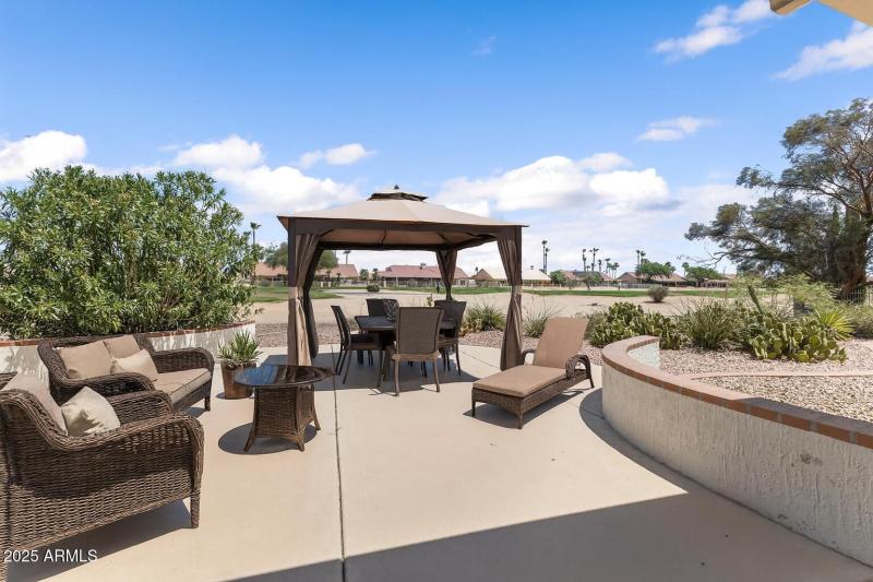 VIRTUAL STAGED BACK PATIO