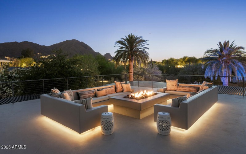 Deck with Fire-pit