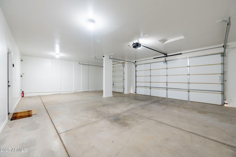 85-web-or-mls-40914 W Hopper Drive-101