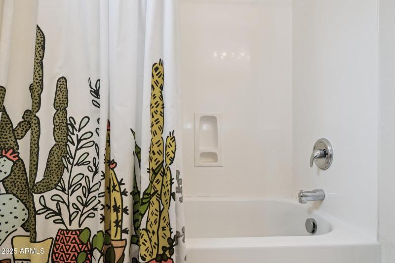 37-web-or-mls-3123-s-sunnyvale-ave