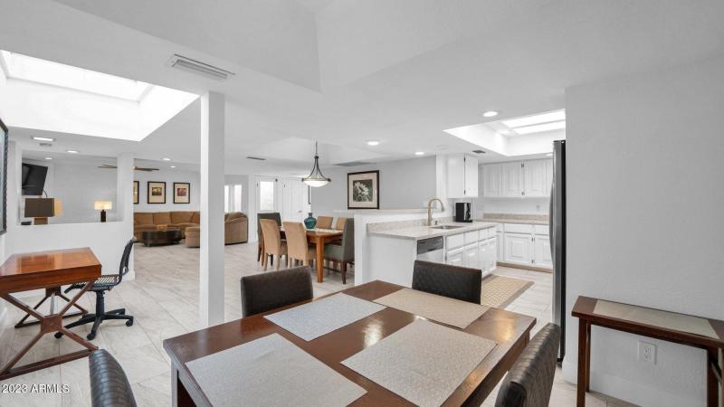 Open Bright and Light