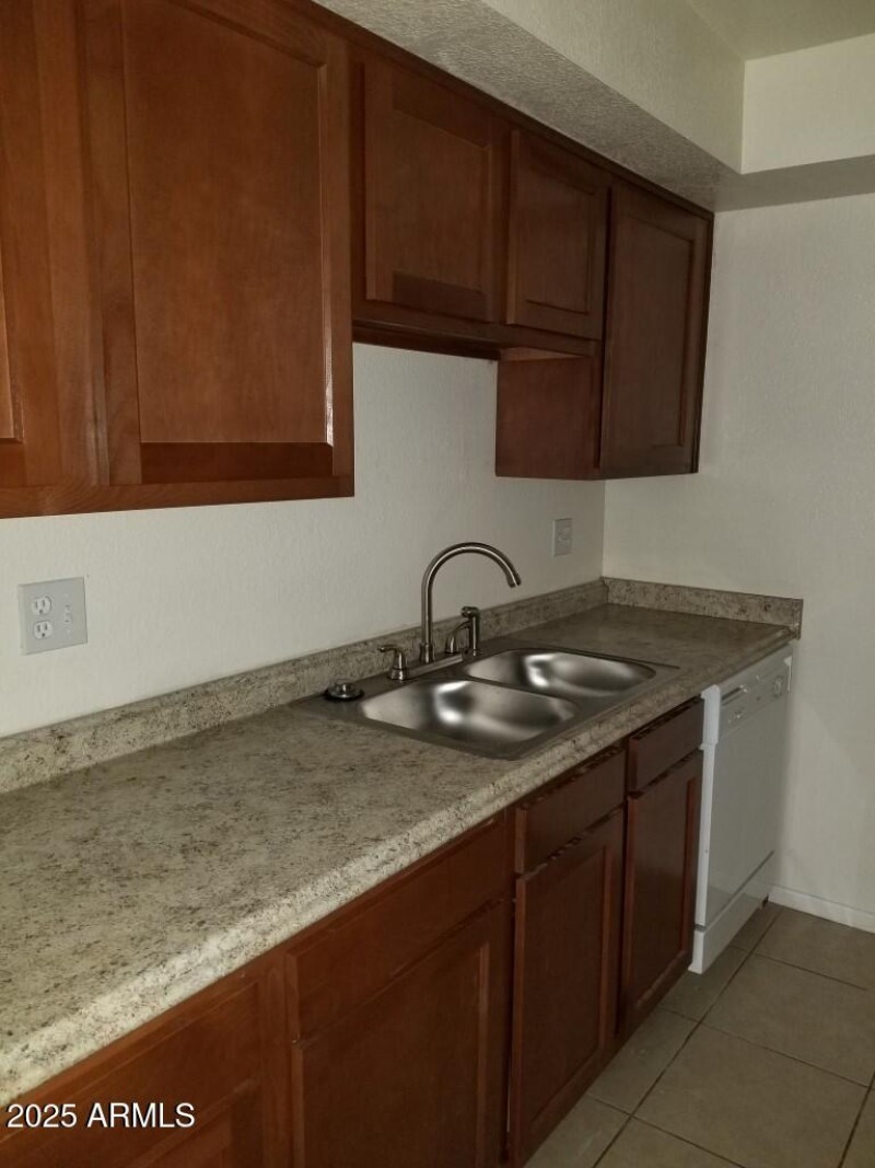 2753_101_Kitchen_1