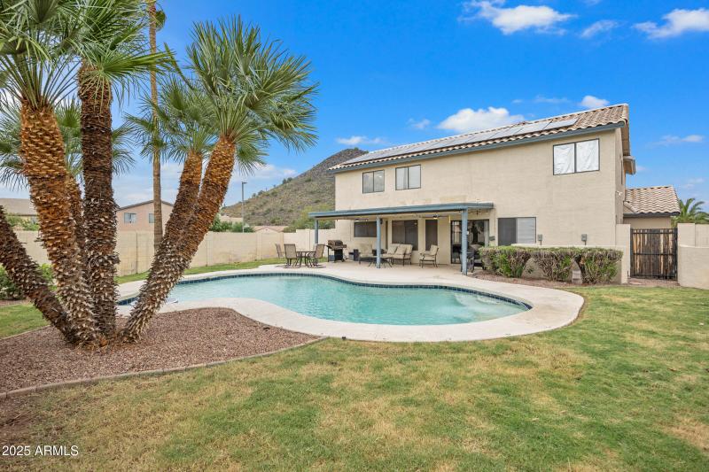 2027 E Parkside Ln-37