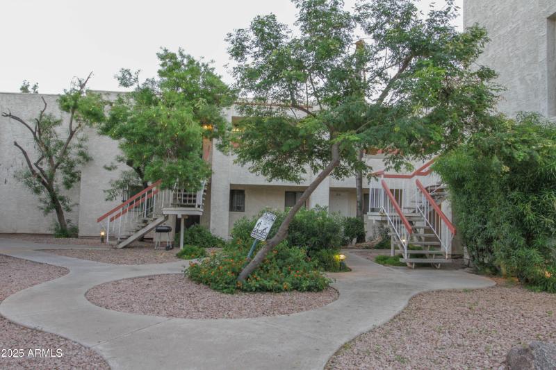 3119 W Cochise Dr Unit 109-2