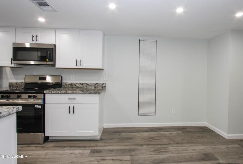 3119 W Cochise Dr Unit 109-13