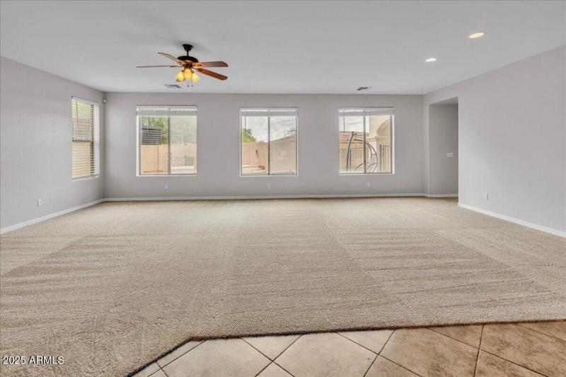 16-4280_N_157th_Ave 15