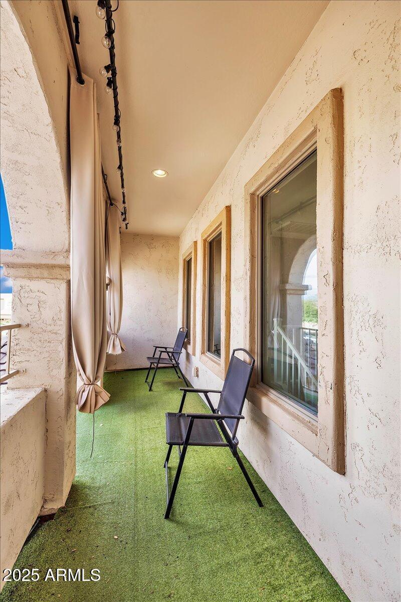 37-4280_N_157th_Ave 36