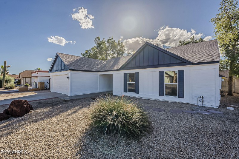 1-web-or-mls-4th Ave-1