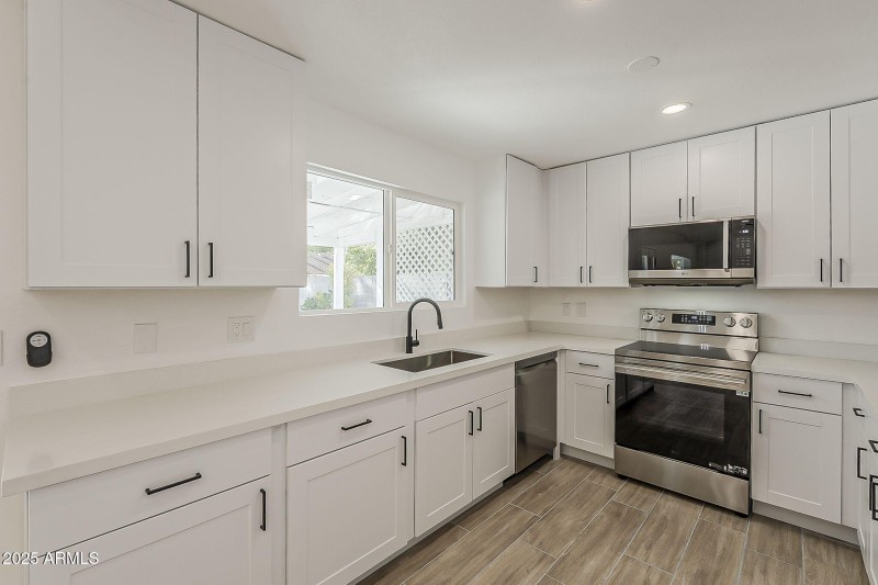 13-web-or-mls-4th Ave-13