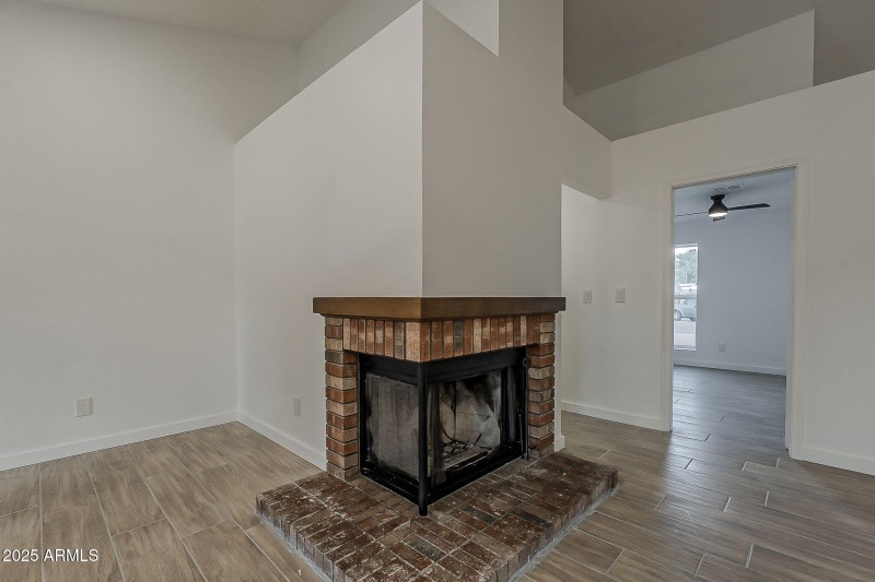 24-web-or-mls-4th Ave-24