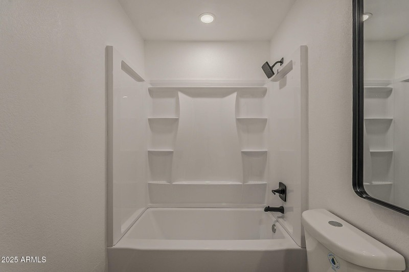 32-web-or-mls-4th Ave-32