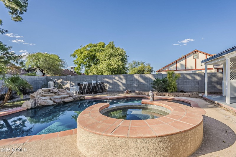 39-web-or-mls-4th Ave-39