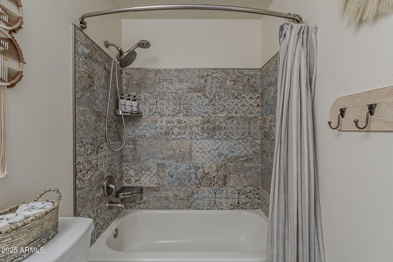 37-web-or-mls-Kiva Ave-37