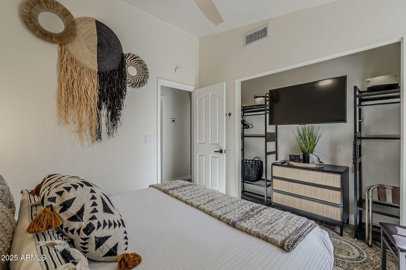 39-web-or-mls-Kiva Ave-39