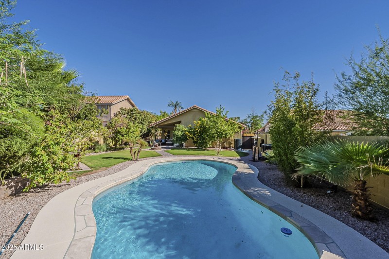 49-web-or-mls-Kiva Ave-49