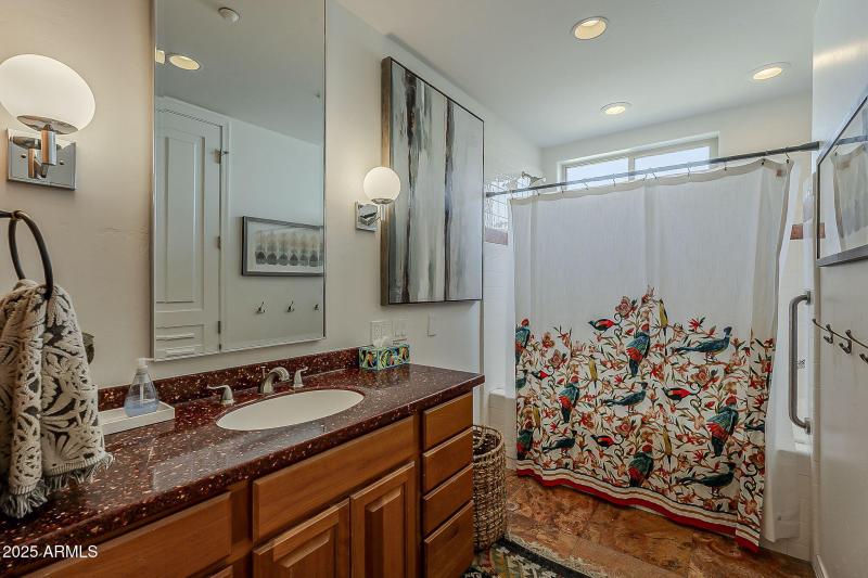 38-web-or-mls-Orchid-38