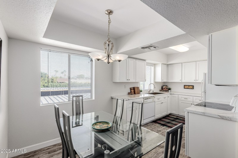 9 - Paradise Village