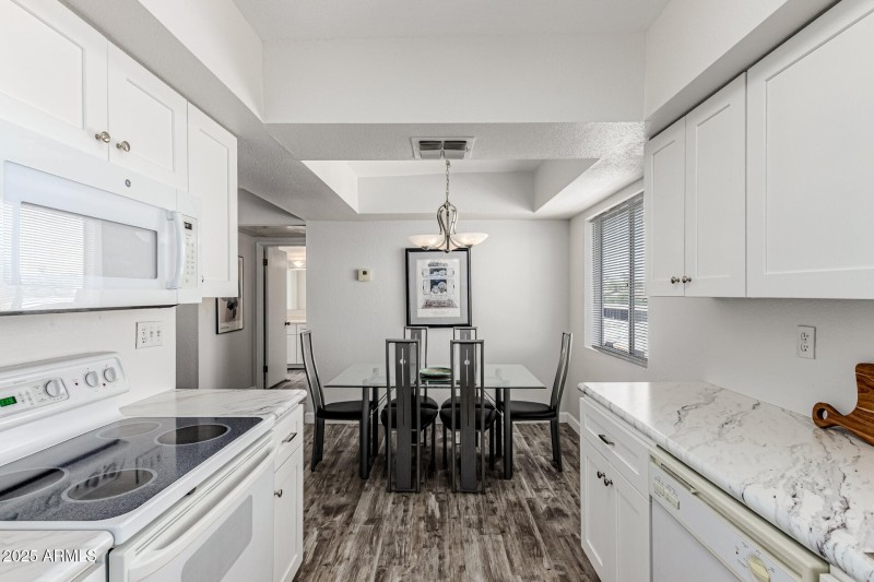 10 - Paradise Village