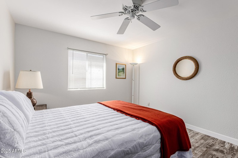 16 - Paradise Village