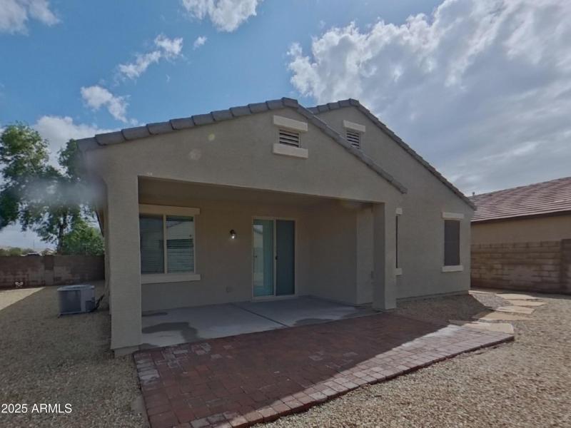 13_pc_tmQXtyVaeR_Y8APSHwRmE_center_0