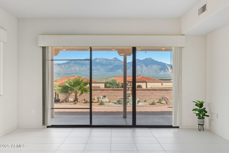 40-web-or-mls-Harvest Moon Dr-21