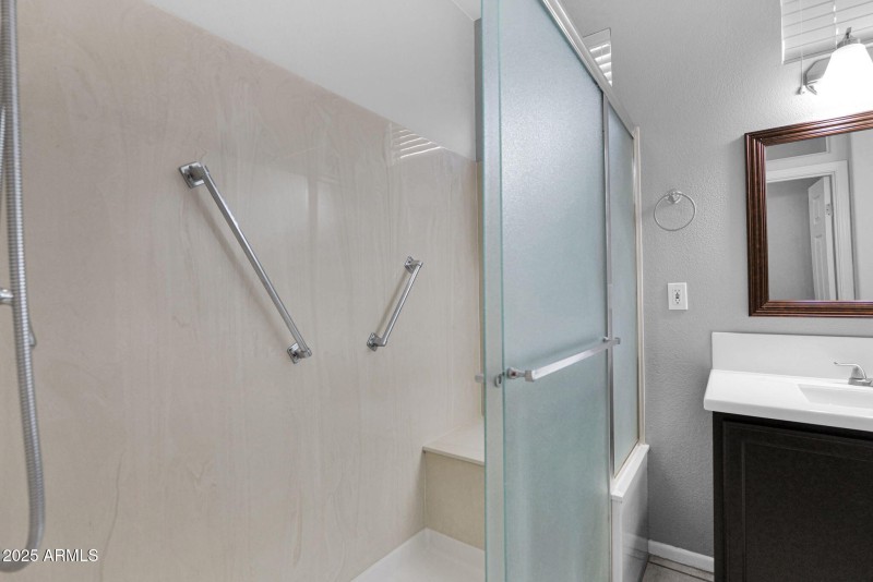 16-web-or-mls-P1327057