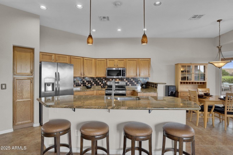 10-web-or-mls-4906 S Verbena Ave-7