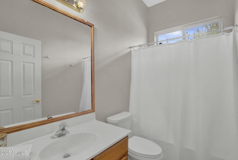 29-web-or-mls-4906 S Verbena Ave-28