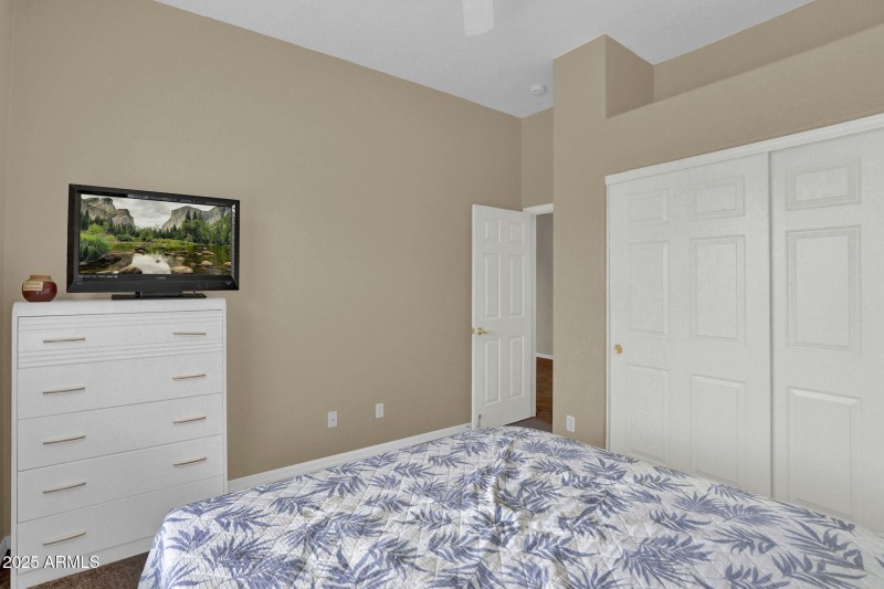 28-web-or-mls-4906 S Verbena Ave-27