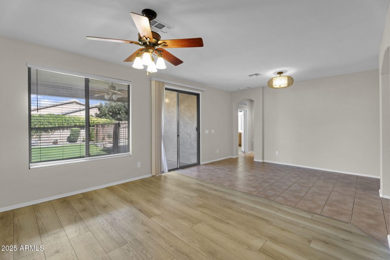 8-web-or-mls-9250 W Runion Dr -10