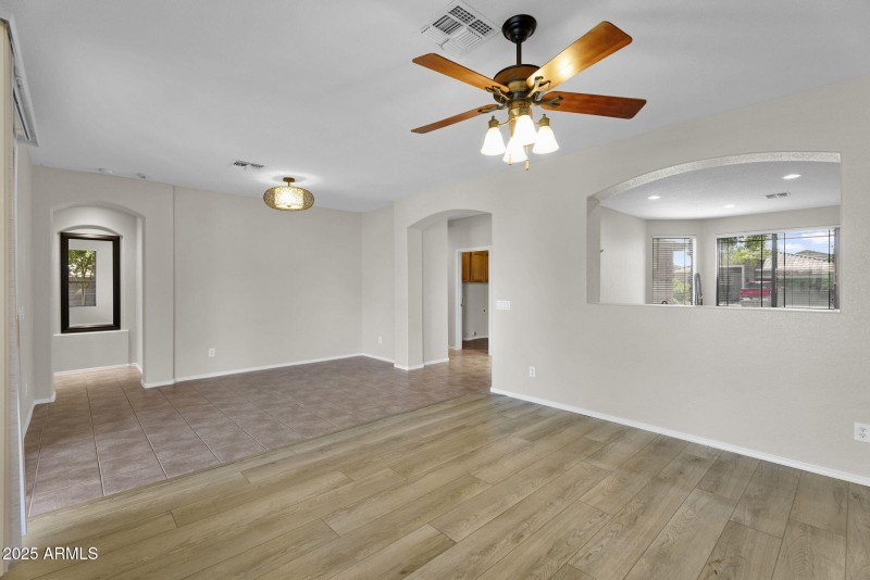 9-web-or-mls-9250 W Runion Dr -8