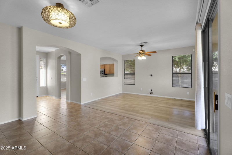 10-web-or-mls-9250 W Runion Dr -12