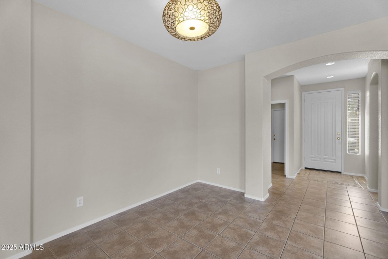 11-web-or-mls-9250 W Runion Dr -14