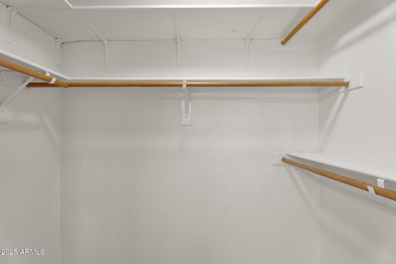 25-web-or-mls-9250 W Runion Dr -28