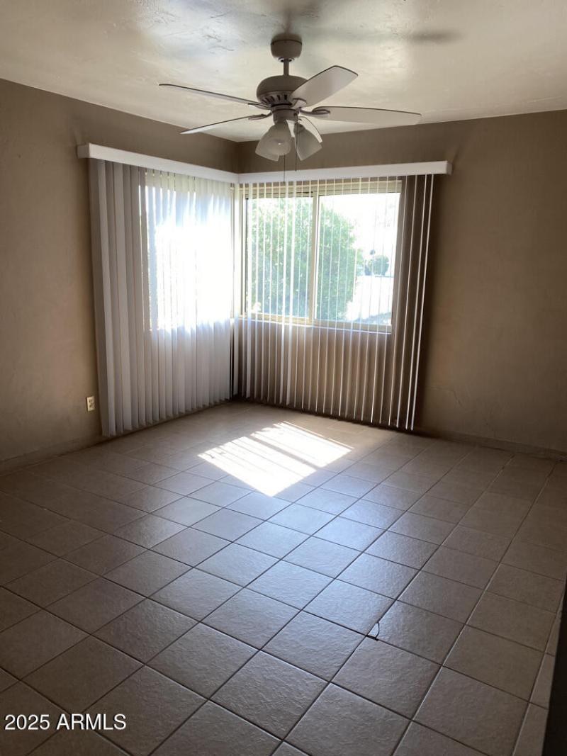 002922CF-78FC-4FB9-8C03-D4B5E36E5CF5_1_1