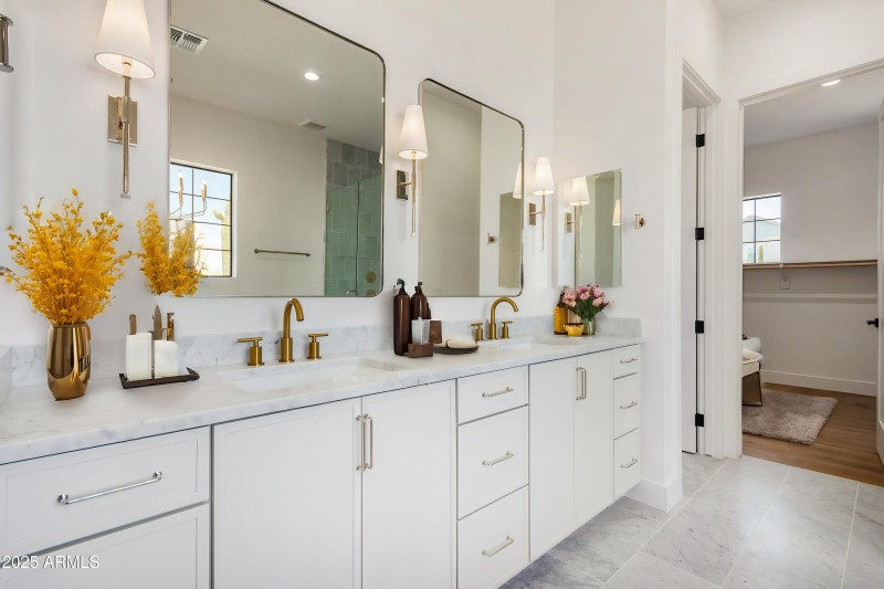 collov-ai_20250312T000218087Z_dkdfgr