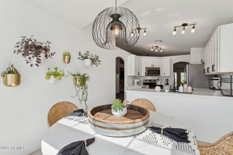 18-web-or-mls-2508-e-paraiso-dr