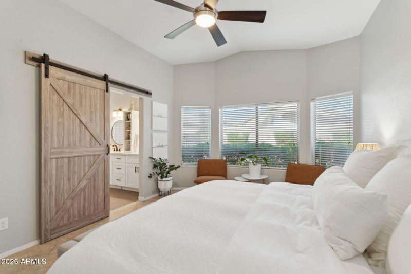 22-web-or-mls-2508-e-paraiso-dr