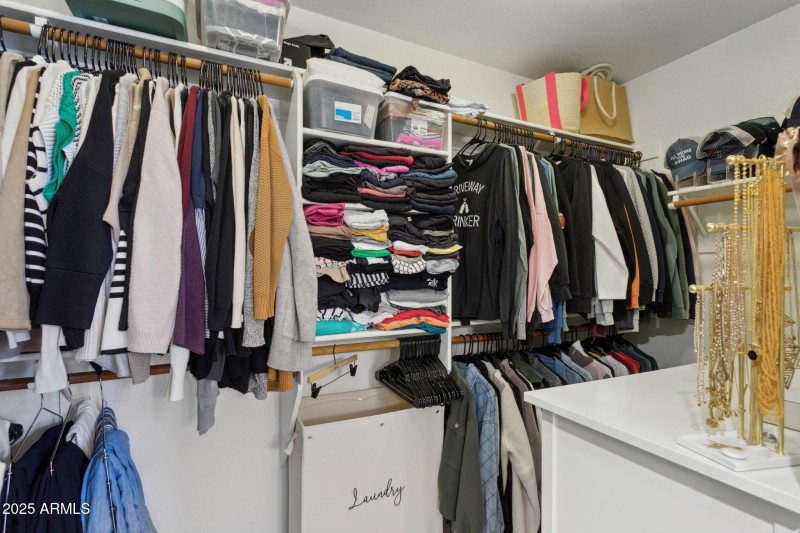 29-web-or-mls-2508-e-paraiso-dr