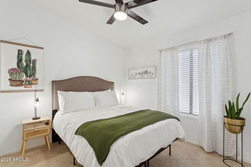 30-web-or-mls-2508-e-paraiso-dr