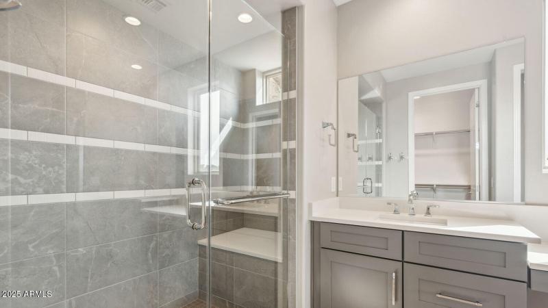 PC47B32-PrimaryBath2