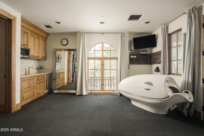 Studio / Gym Kitchenette