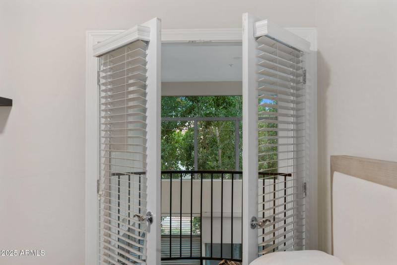 24-web-or-mls-14450-n-thompson-peak-pkwy