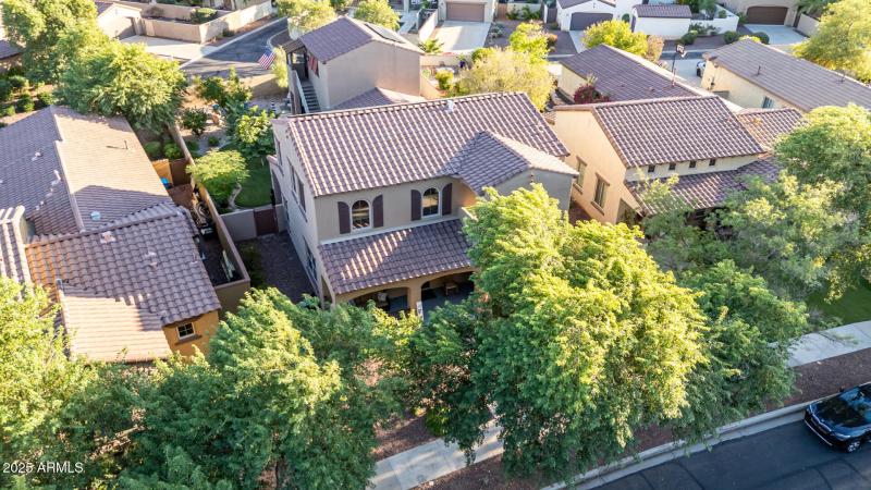 Court 20905 - Aerial Front Loft