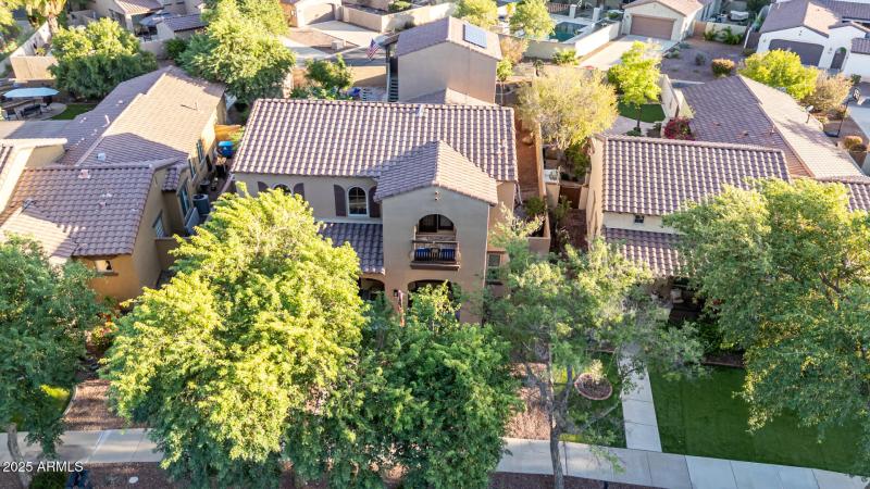 Court 20905 - Aerial Front Straight