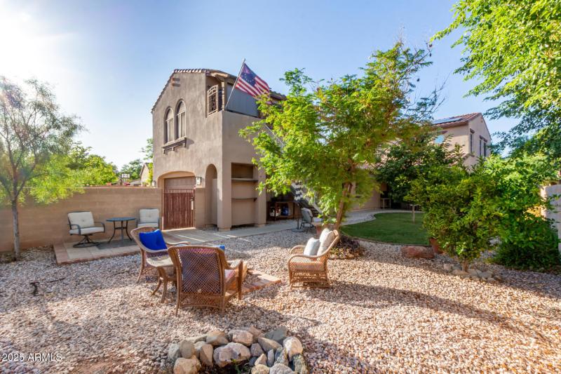 Court 20905 - Backyard from Corner Alley