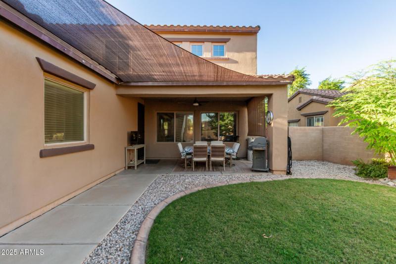 Court 20905 - Backyard Patio to Livingro