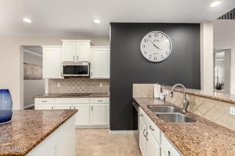 Court 20905 - Kitchen Sink