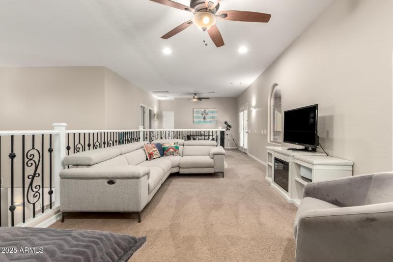 Court 20905 - Loft All