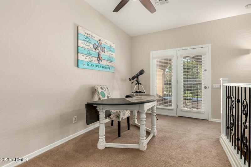 Court 20905 - Loft to Balcony